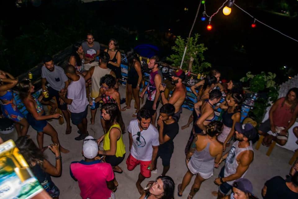 Arez Hostel Vista-Surf מראה חיצוני תמונה
